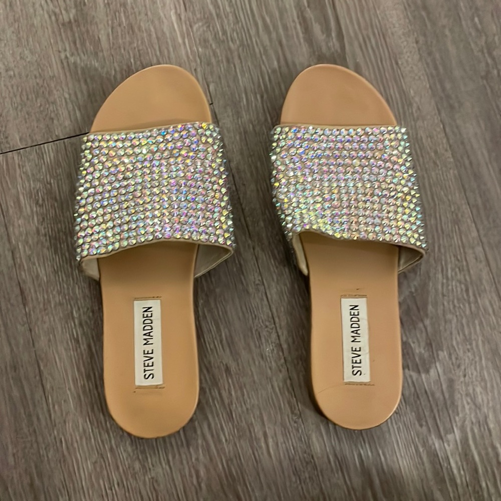 Rhinestone Steve Madden slides. Size 6